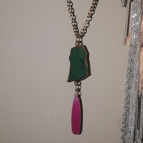 NWT genuine stone pendant - Picture 2 of 3